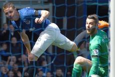 Everton Babat MU pada Babak Pertama