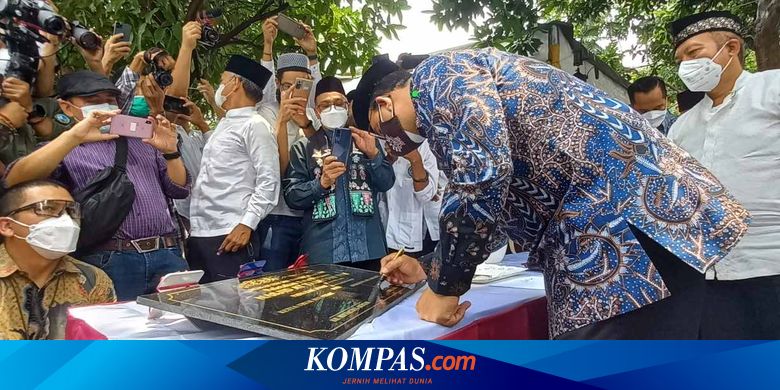 Anies Meletakkan Batu Pertama Pembangunan Masjid At-Tabayyun Meruya - Vimarsana News