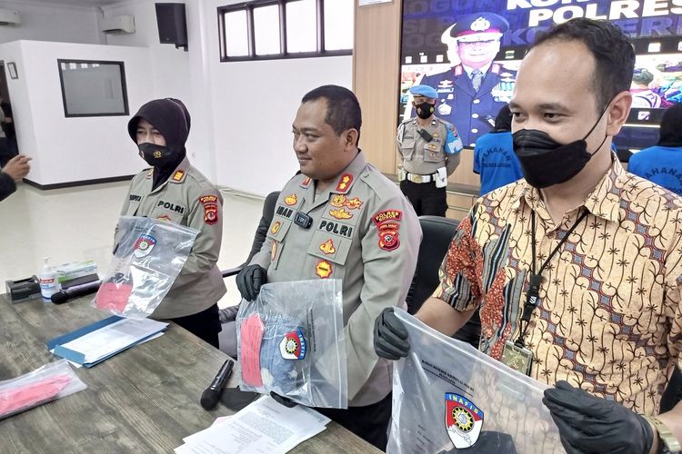 Polisi menangkap lima dari delapan pelaku pencabulan terhadap anak di bawah umur yang terjadi di wilayah Kecamatan Tamansari, Kabupaten Bogor, Jawa Barat, Jumat (19/8/2022).