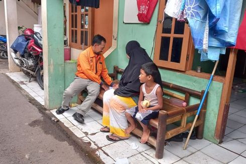 Pos Indonesia Menyalurkan Langsung Bansos Sembako dan PKH ke Rumah KPM