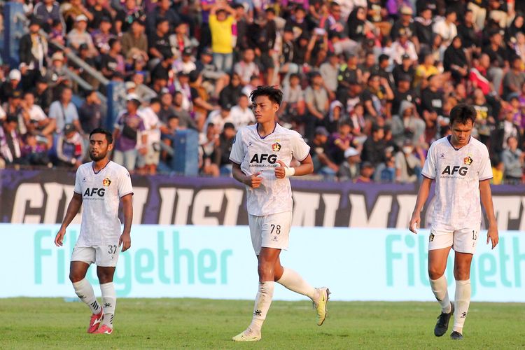 Pemain Persik Kediri Vava Mario Zagalo saat pertandingan pekan ke-3 Liga 1 2023-2024 melawan Arema FC yang berakhir dengan skor 5-2 di Stadion Brawijaya Kediri, Sabtu (15/7/2023) sore WIB. Terkini, Persik Kediri akan melawan tuan rumah Bali United pada pekan ketujuh Liga 1, Senin (7/8/2023).