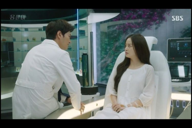 Joo Won dan Kim Tae Hee dalam drama korea Yong Pal (2015). Tayang di Vidio dan Netflix.