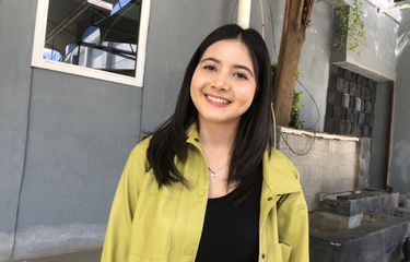 Profil dan Biodata Bulan Sutena, Seleb TikTok Asal Bali