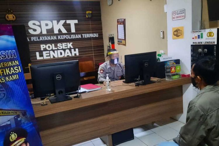 Korban melaporkan pencurian tiga ayam kampung dari kandang rumah miliknya di Pedukuhan Geden, Kalurahan Sidorejo, Kapanewon Lendah, Kabupaten Kulon Progo, Daerah Istimewa Yogyakarta. Pelaku pelajar difabel dari sebuah SLB kelas 3 SMP.