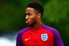 Southgate Bela Raheem Sterling Terkait Kritik Tato Senjata di Kaki