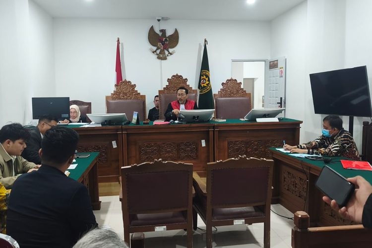 Jalani Sidang Praperadilan, Kuasa Hukum Nilai Penetapan Tersangka Ketum Kesthuri Tidak Sah