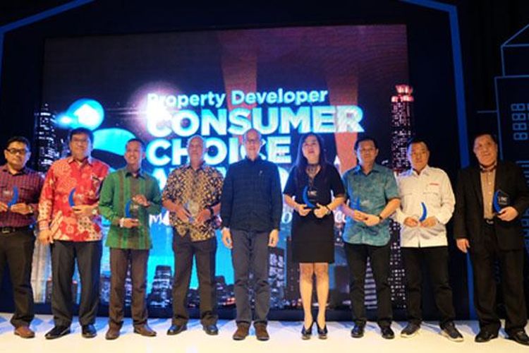 Sejumlah pengembang besar dan baru menerima penghargaan dalam ajang Consumer Choice Award 2017, di Hotel JS Luwansa, Jakarta, Kamis (26/1/2017) malam. 