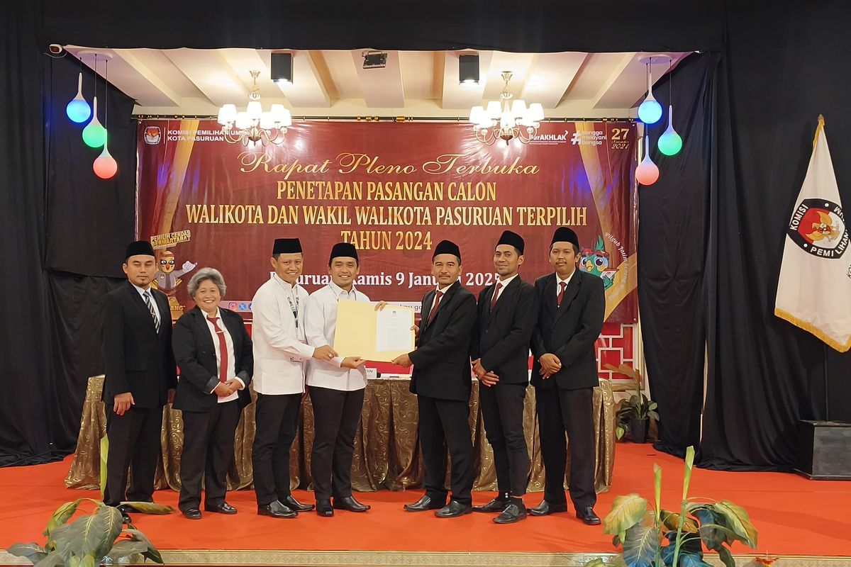 KPU Kota Pasuruan menetapkan paslon Adi Wibowo - Mokhamad Nawawi terpilih sebagai Wali Kota - Wakil Wali Kota Pasuruan hasil Pilkada 2024, Kamis (09/1/2025). 