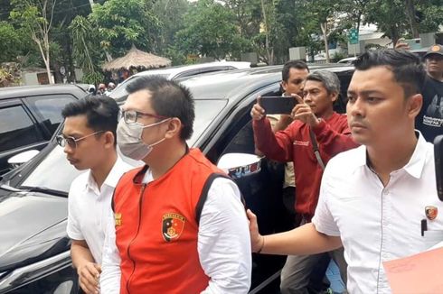 Bawa Tas Plastik, Anak Anggota DPR Pembunuh Pacar Dipindah ke Rutan Medaeng