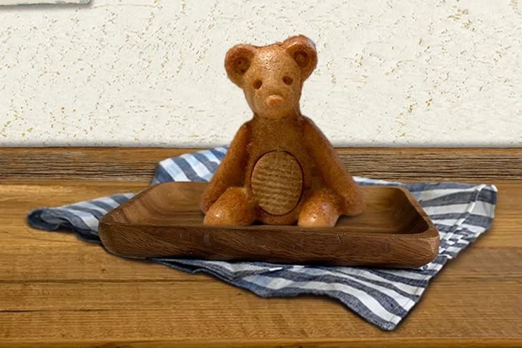 Ilustrasi donat berbentuk beruang yang dijajakan Little Bear Meister di Jepang.