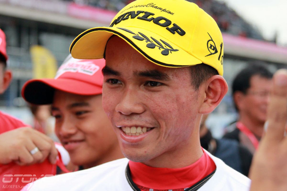 Pebalap Astra Honda Racing Team (AHRT) Gerry Salim meraih gelar juara umum di Asia Road Racing Championship (ARRC) 2017 kelas Asia Production (AP) 250.