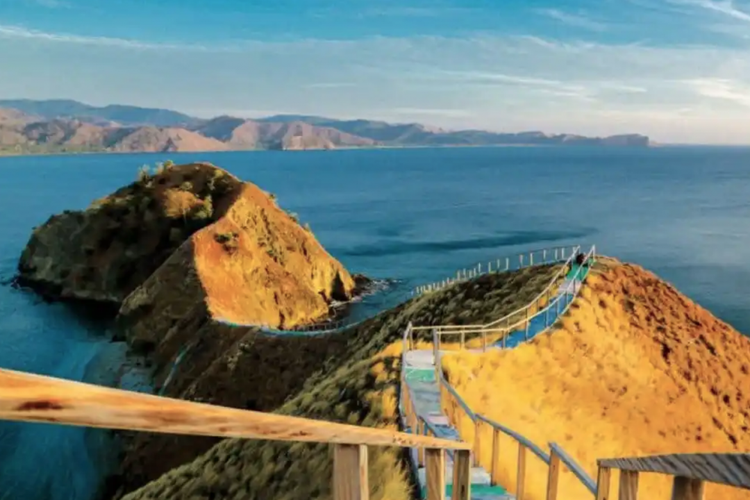 Pulau Dua Luwuk Banggai