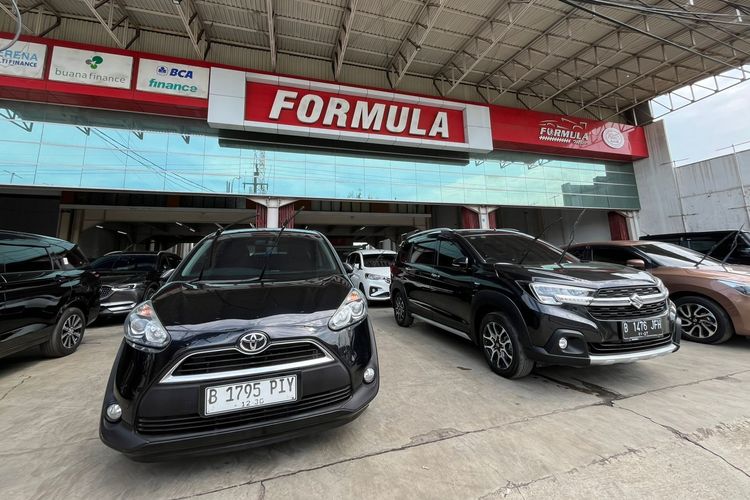 Pasar mobil bekas diklaim lesu pada 2025