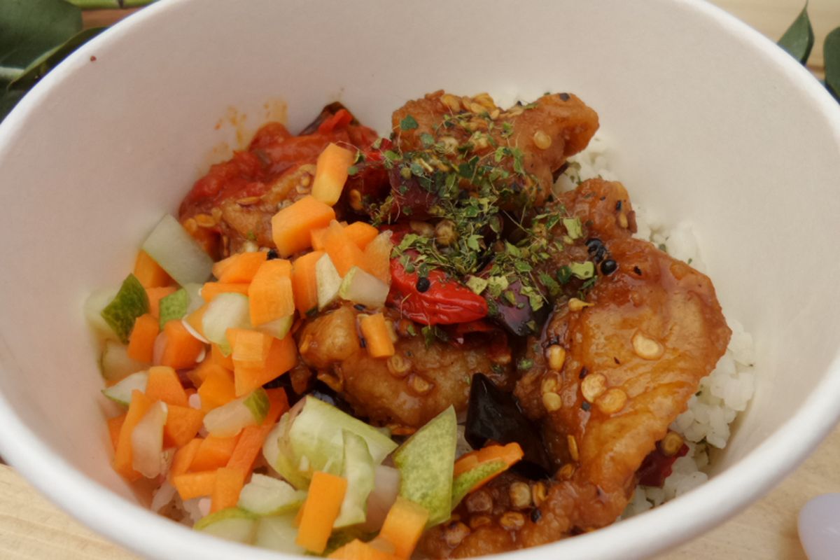 Dopey Dory, salah satu menu rice bowl yang disediakan oleh Chacho Bowls.