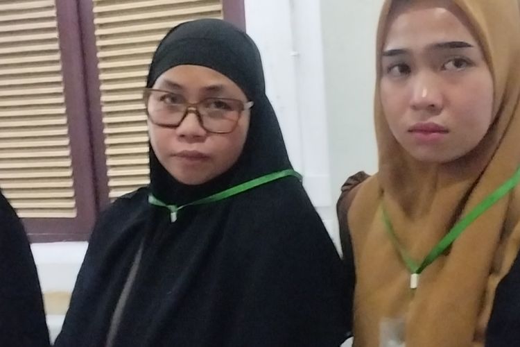 Tangis Istri Nakhoda Saat Hakim Ringankan Hukuman Sang Suami Jadi 6 Bulan Penjara dalam Kasus Pukat Tangkap Ikan