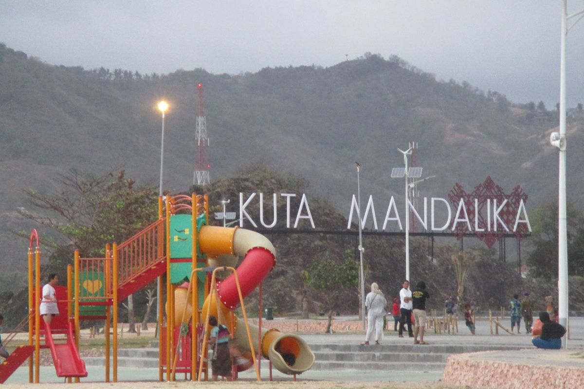 Pantai Kuta Mandalika