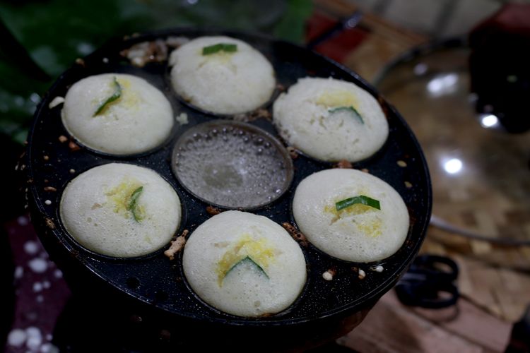 Kue Apem bukan sekadar kue tradisional, tetapi memiliki makna yang mendalam jelang bulan suci Ramadhan. 