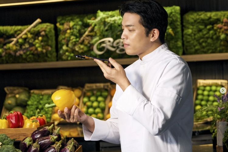 Chef Ahn Sung Jae Minta Maaf Usai Kontroversi Penukaran Wine di Restorannya