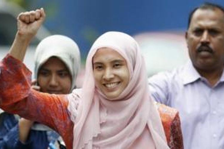 Nurul Izzah, putri tokoh oposisi Malaysia Anwar Ibrahim, dibebaskan setelah sempat ditahan semalam akibat dituduh membuat pernyataan yang melecehkan sistem hukum negeri itu.