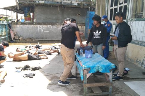 Polisi Gerebek Rumah di 'Kampung Narkoba' Samarinda, Disebut Beromzet Rp 1,8 Miliar