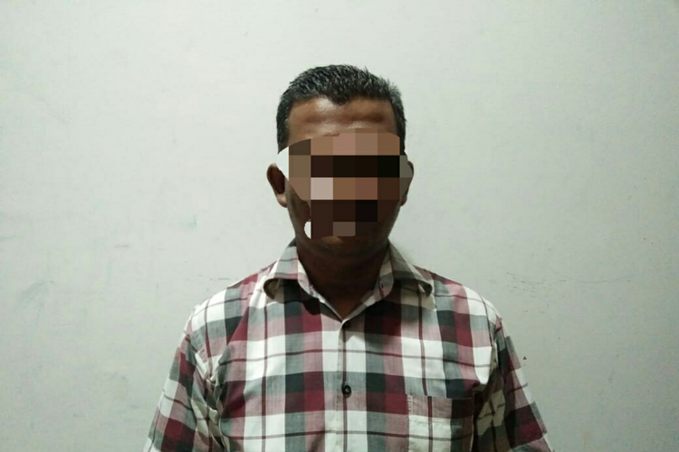 Oknum Lurah Sidomulyo Barat, RM, diamankan polisi usai di OTT kasus pungli surat tanah di Pekanbaru, Riau.