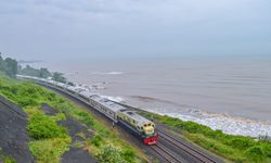 Operasional Kereta Api Berangsur Pulih, KAI Catat Peningkatan Ketepatan Waktu