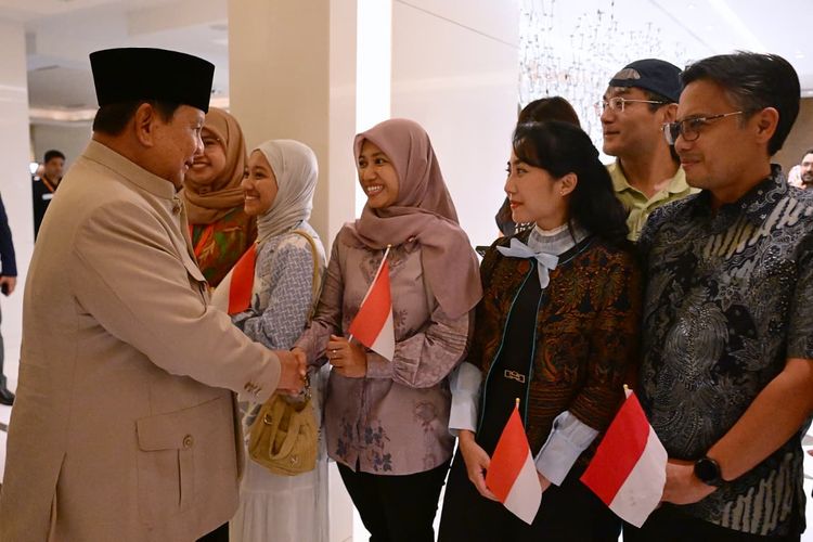 Bersiap Hadiri KTT BRICS India, Prabowo Disambut Mahasiswa dan Diaspora RI