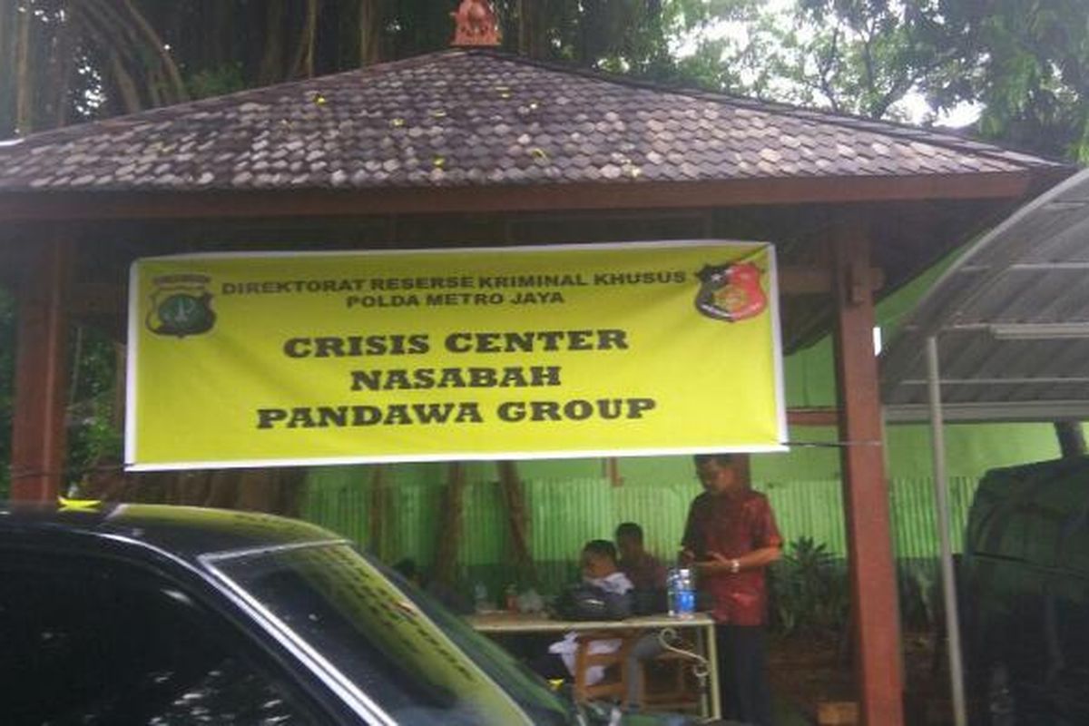 Crisis center nasabah Pandawa Group di saung Direktorat Reserse Kriminal Khusus Polda Metro Jaya.