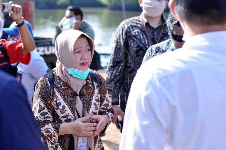 Asisten Deputi (Asdep) Pengelolaan Batas Negara Wilayah Laut dan Udara BNNP, Siti Metrianda saat berkunjung ke Nunukan Kaltara