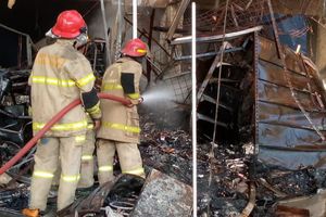 Kebakaran Rita Pasaraya Cilacap Berhasil Dipadamkan dalam 5 Jam, Ini Kronologi Lengkapnya