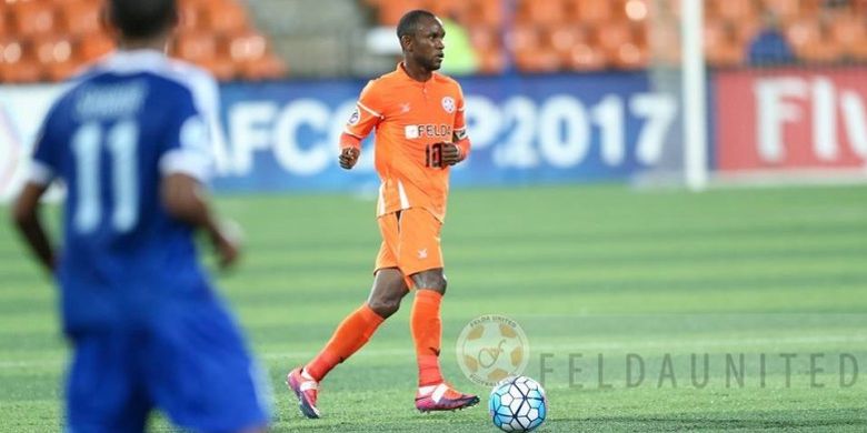 Eks playmaker Felda United, Zah Rahan Krangar, dalam laga kontra Tampines Rovers pada laga kelima Grup G Piala AFC 2017 di Stadion Tun Abdul Razak, Pahang, Malaysia, Rabu (19/4/2017).