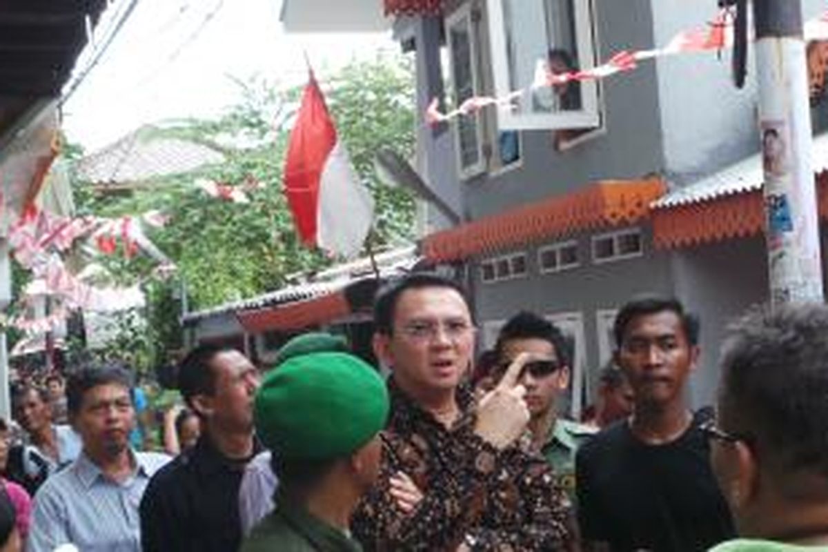 Wakil Gubernur DKI Jakarta blusukan ke Kampung Deret Pejompongan, Jakarta Pusat.