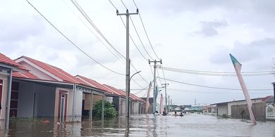 10 Hari Terendam Rob, Santri di Bekasi Terbantu Paket Logistik Baznas