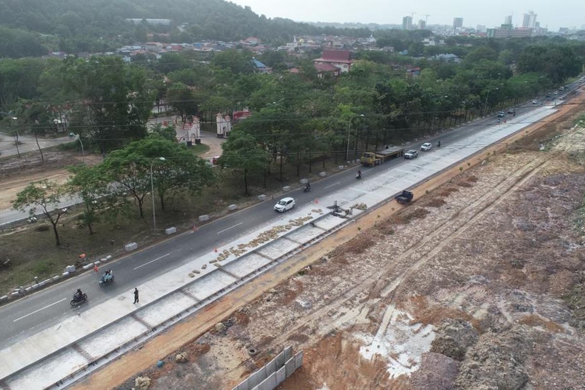Pengembangan Kota Batam selama tiga tahun terakhir, secara masif ditata dan dikembangkan baik dari sisi darat, laut maupun sisi bandar udara. Hal tersebut dilakukan untuk menyiapkan ketahanan infrastruktur Batam hingga 2028 mendatang.