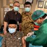Kisah Lansia yang Dapat Vaksin Covid-19, Bagaimana Keamanannya?
