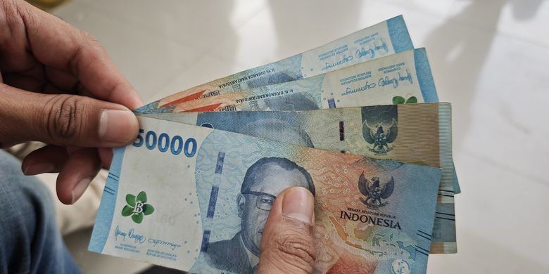 Ilustrasi uang, bansos. Bansos BPNT. BPNT tahap 2 2026. Cara cek penerima BPNT. BPNT April 2026.