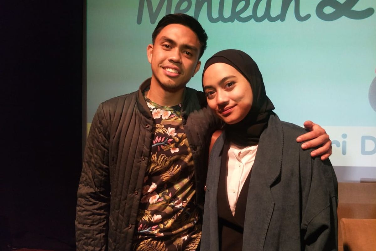 Ayudia Bing Slamet dan Ditto Percussion saat ditemui usai screening film Teman Tapi Menikah 2 di XXI Plaza Indonesia, Jakarta Pusat, Minggu (23/2/2020).