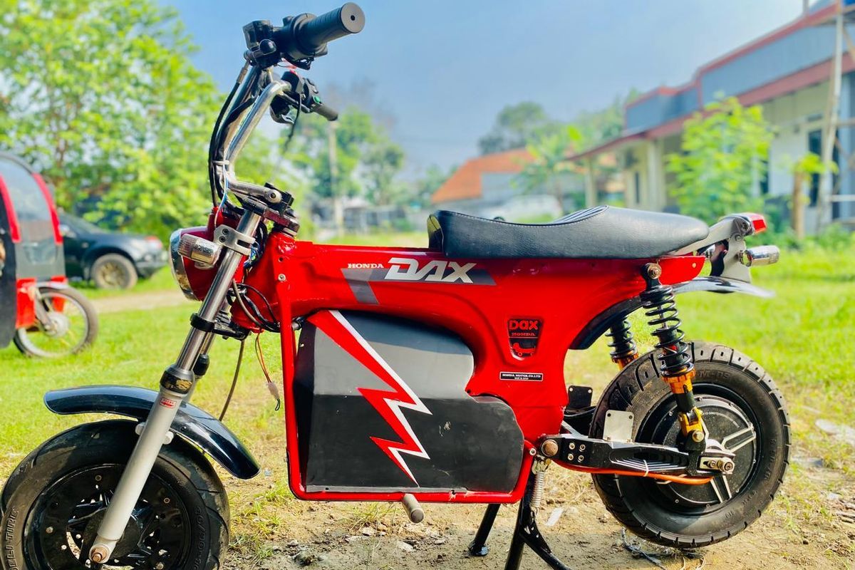 Modifikasi Honda Dax Electric