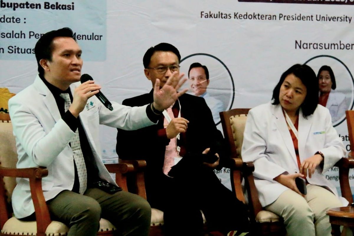FK Presuniv menggelar seminar K3 bertajuk Burn Out dan Trauma Mata untuk Pekerjadi Kampus FK Presuniv, Kota Jababeka, Cikarang (18/2/2025).