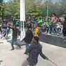 Demo Tolak UU Cipta Kerja di Palopo Ricuh, Satu Polisi Luka Kena Lemparan Batu