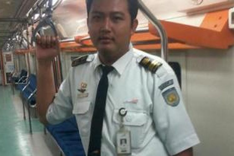 Darman Prasetyo, masinis KRL yang tewas saat kereta yang dikemudikannya menabrak truk tangki di perlintasan Betung, Bintaro, Pesanggrahan, Jakarta Selatan, Senin (9/12/2013).