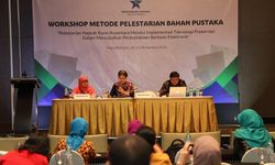 Agar Naskah Kuno Lestari, Paradigma Perpustakaan Harus Bertransformasi