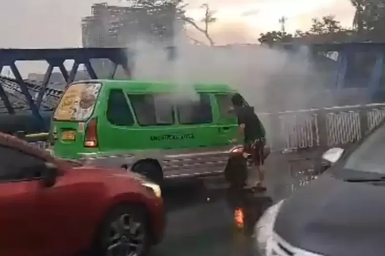 Angkot 