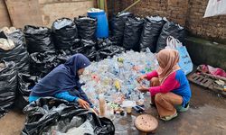 Ubah Sampah Jadi Berkah, Kisah Bank Sampah Semutharjo Selamatkan Sungai Pusur