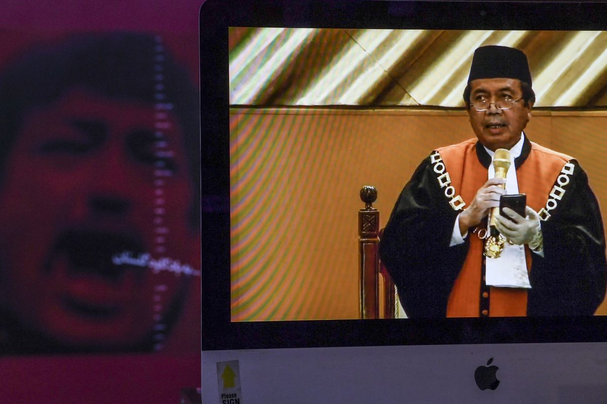 Hakim Agung Syarifuddin terpilih sebagai Ketua Mahkamah Agung periode 2020-2025 menggantikan Hatta Ali yang akan memasuki masa pensiun.