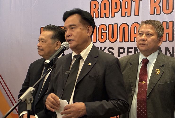 Yusril: Yang Laporkan Aktivis dan Akademisi Bukan Pemerintah