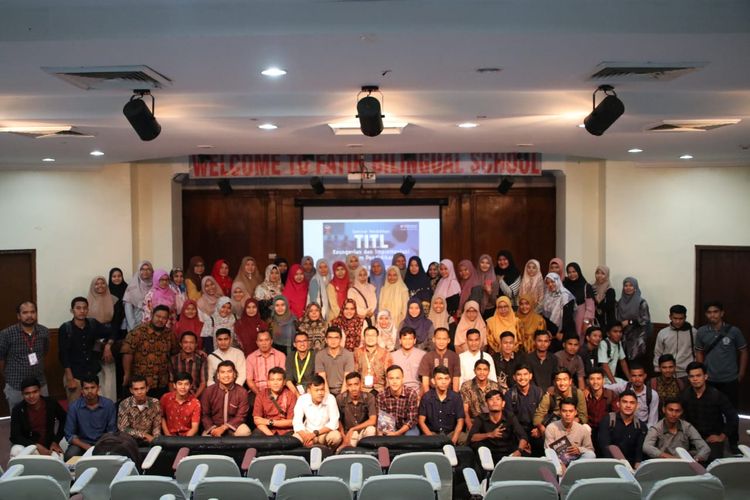 Fatih Bilingual School Banda Aceh menggelar Science, Technology, Engineering, Mathematics, and Social Studies (STEMS) Expo pada Jumat-Sabtu, (25-26/20 2019) di lingkungan sekolah, Lamlagang, Banda Aceh.