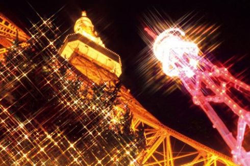 Indahnya Iluminasi yang Mewarnai Tokyo Tower dan Tokyo Sky Tree