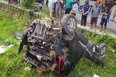 Mobil Pikap Penjual Mebel Keliling Tertabrak Kereta Api di Bojonegoro, 1 Tewas dan 1 Kritis