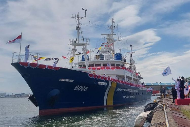 Kapal Pengawas KP ORCA 06 yang sebelumnya bernama Shirahagi Maru ini akan memperkuat pengawasan di WPP 711 Laut Natuna Utara, Kabupaten Natuna, Kepulauan Riau (Kepri). 